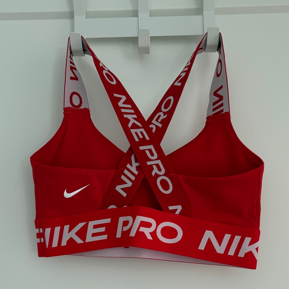 Nike Pro Women's Sports Bra - Picture 2 of 5